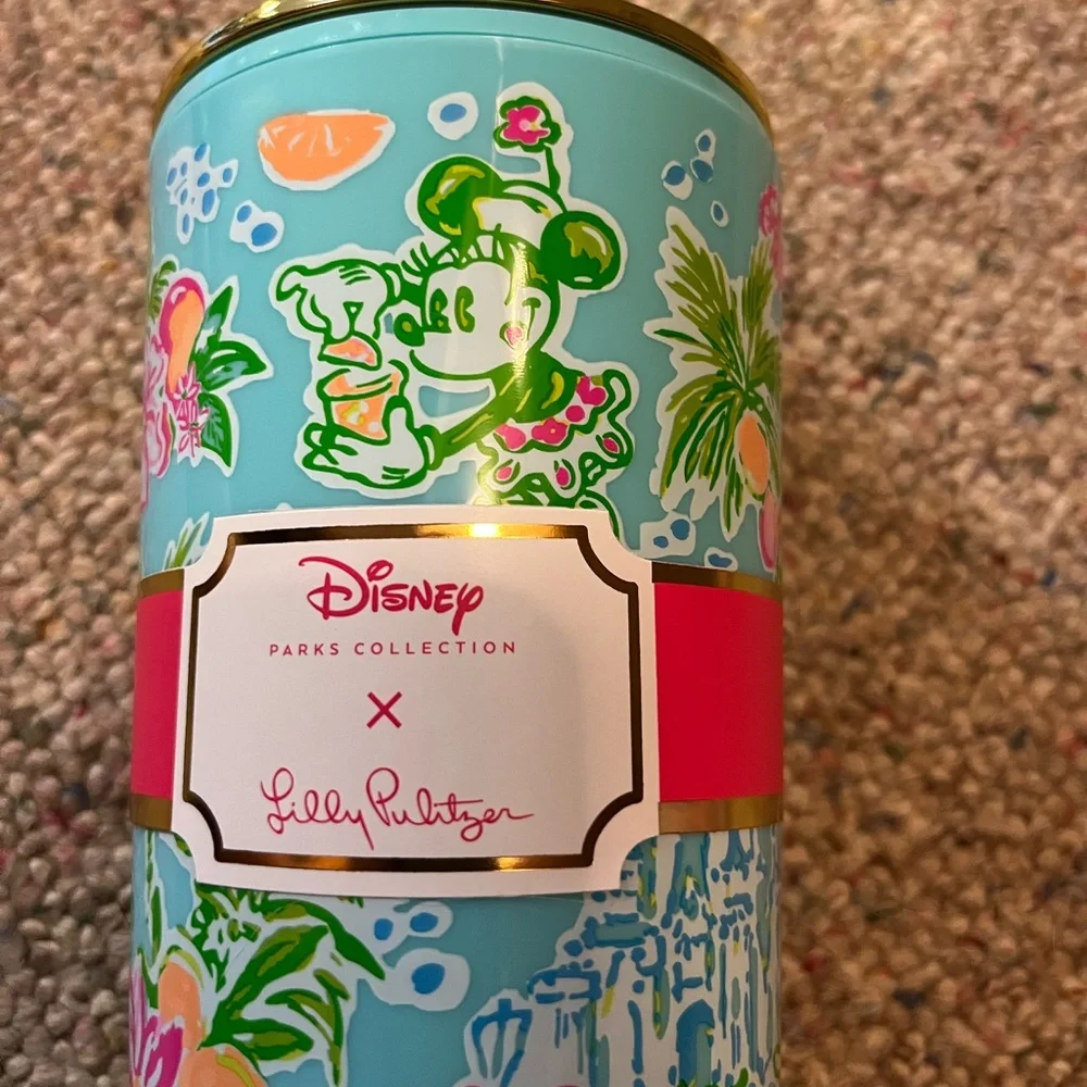 🆕 Lilly Pulitzer Lilly Loves Disney Tumbler Limited Edition